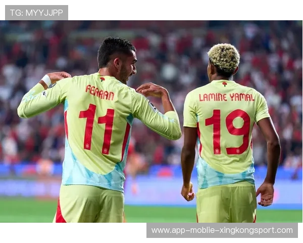 费兰托雷斯回追反抢极具侵略性——重塑现代足球战术的锋线典范 费兰托雷斯回追反抢极具侵略性——重塑现代足球战术的锋线典范