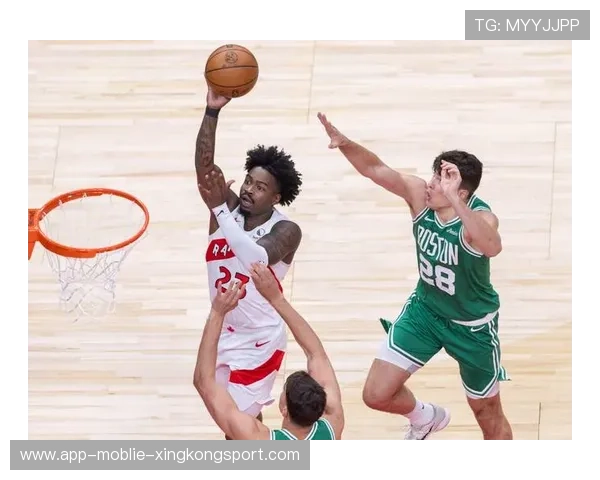 凯尔特人抢断带来直接上篮改写比分