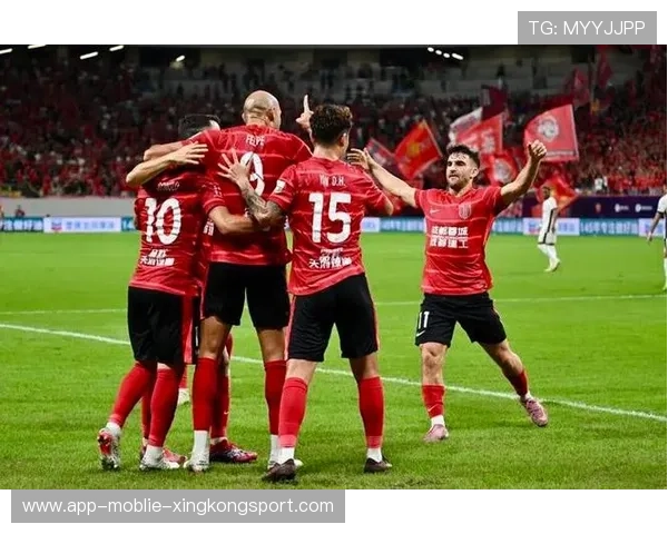 随着成都蓉城遭遇河南双杀，沪上双雄赢球，中超冠军大局已定！